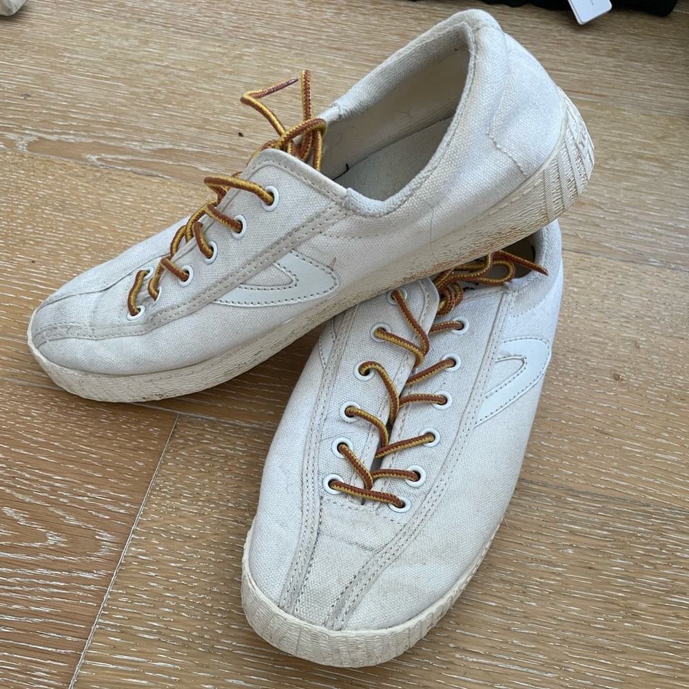 White tretorn sneakers (size 7.5)